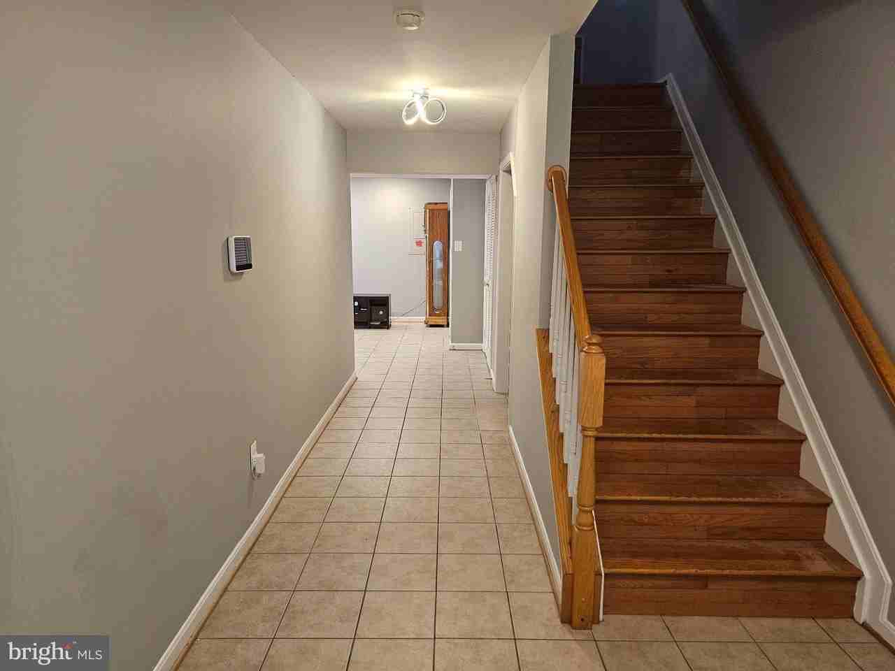1113 Ring Bill Loop - Photo 4 of 27