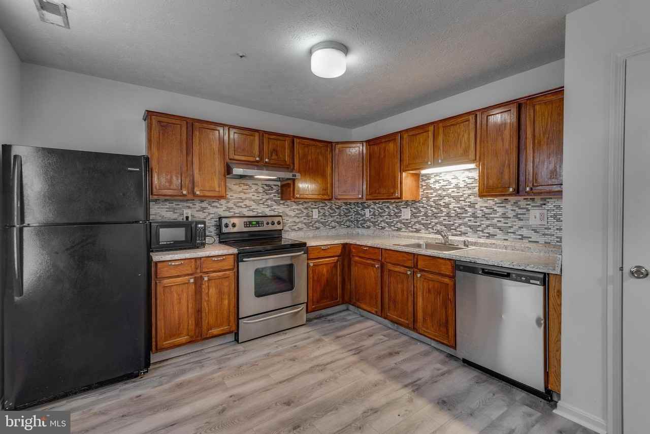 46101 Lucca Way - Photo 3 of 17