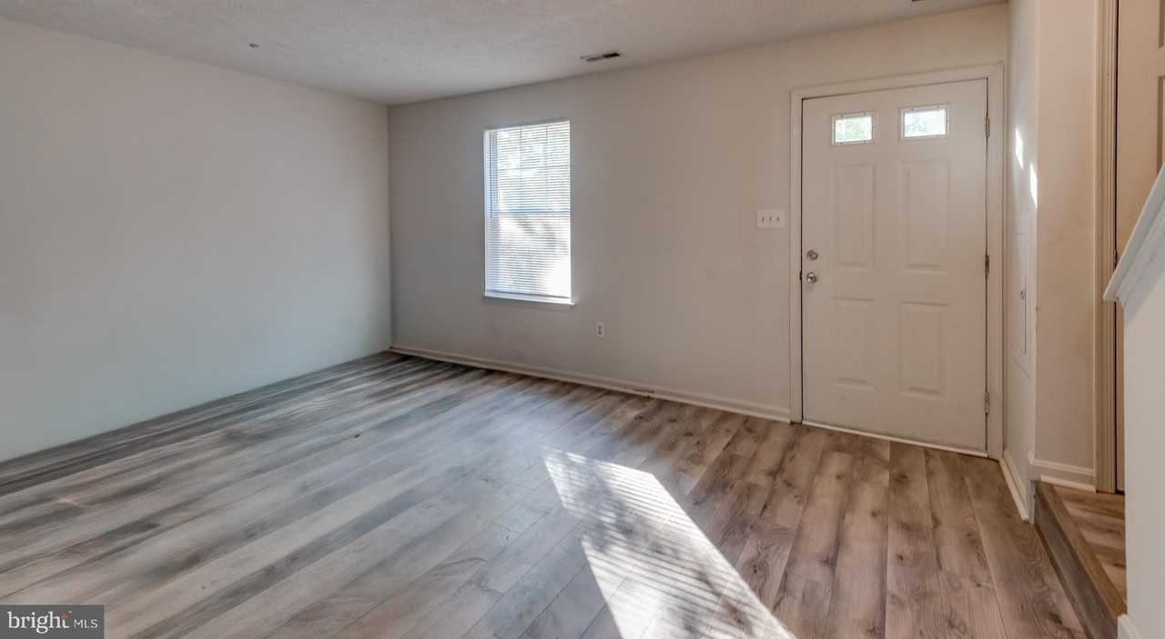 46101 Lucca Way - Photo 6 of 17