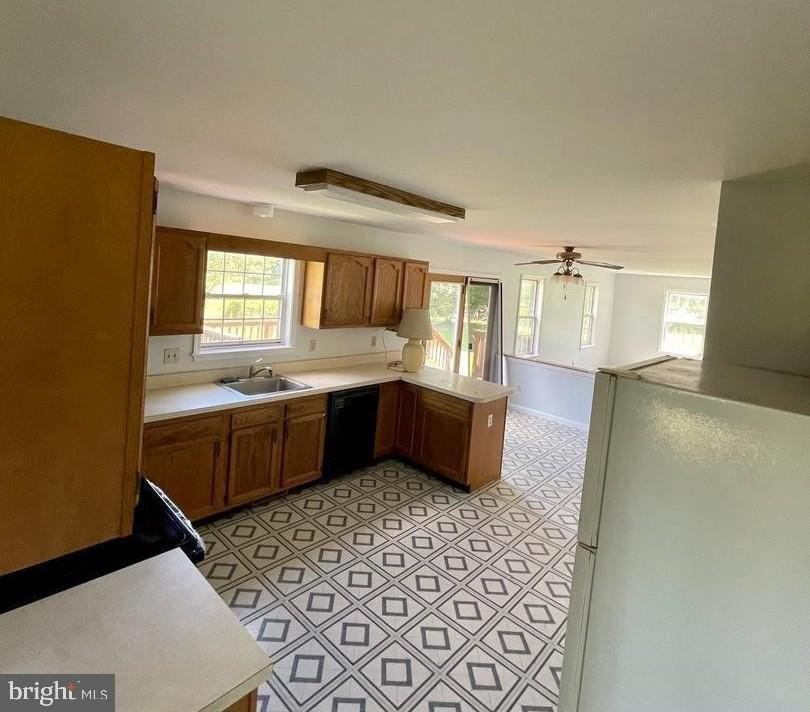 22078 Indian Bridge Rd - Photo 6 of 23