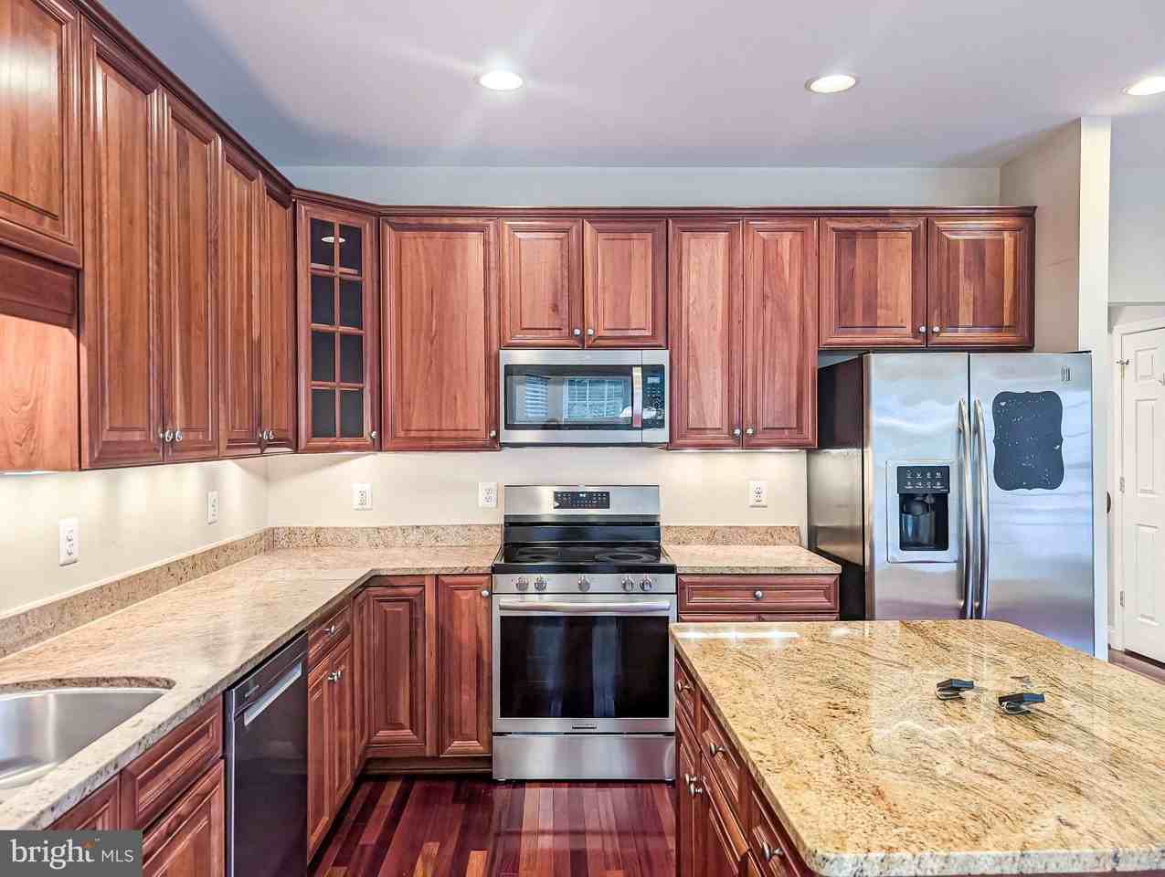 44148 Azalea Ct - Photo 5 of 46
