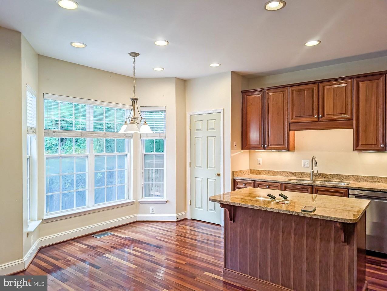 44148 Azalea Ct - Photo 7 of 46