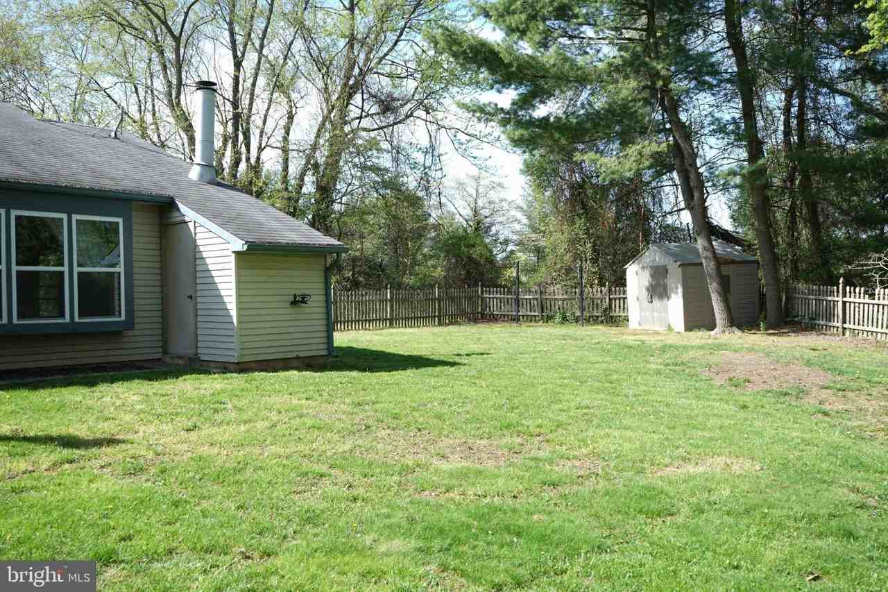 906 Roberts Ln - Photo 7 of 10
