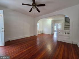 921 Revere Ave - Photo 1 of 1
