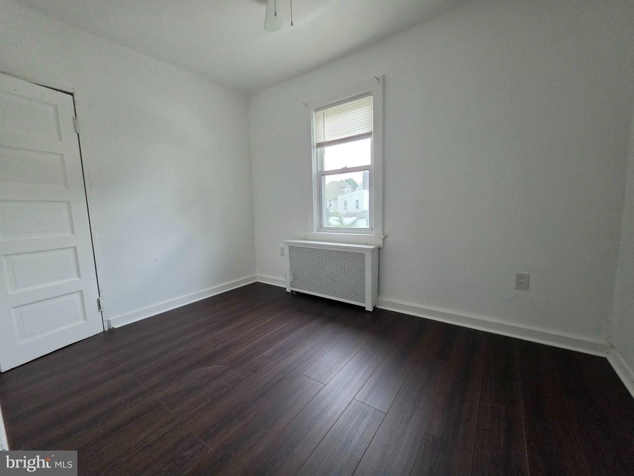 921 Revere Ave - Photo 7 of 15