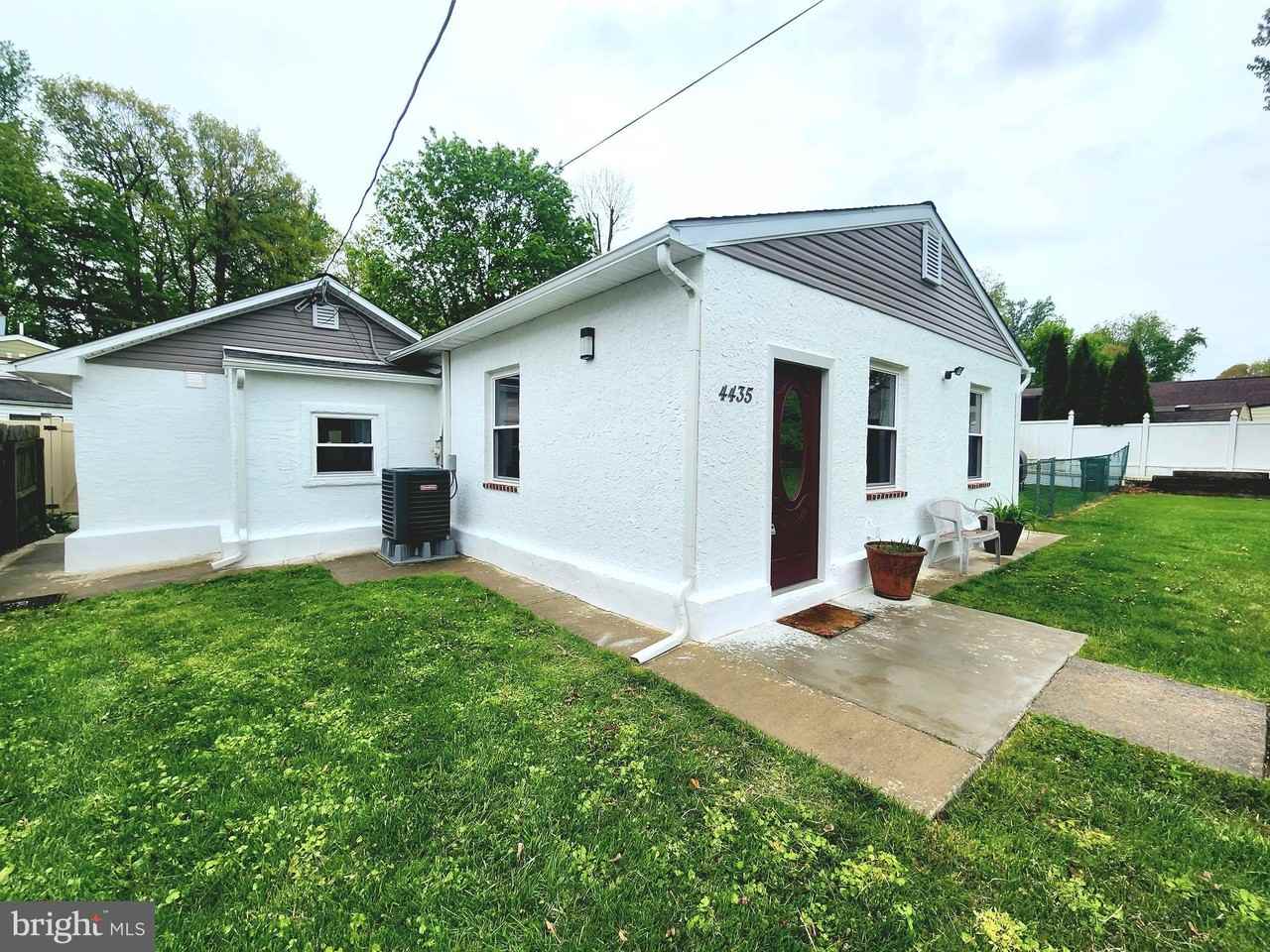 4435 Somers Ave - Photo 2 of 28