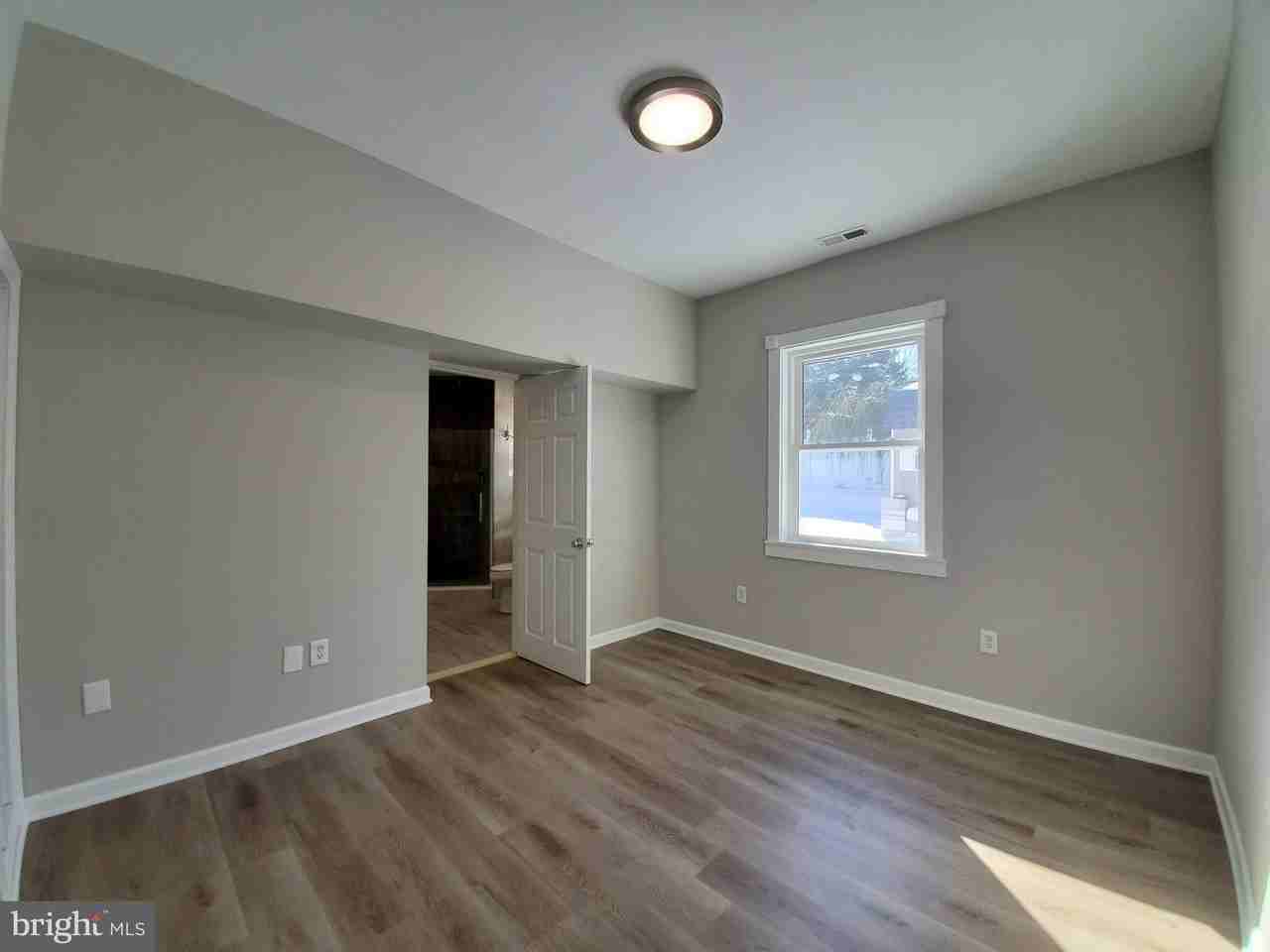 4435 Somers Ave - Photo 7 of 28