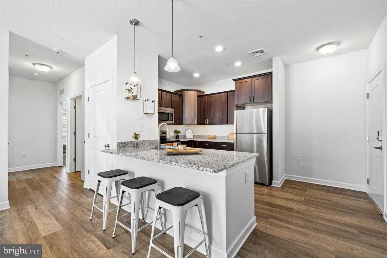 2320 Hadley Blvd #110 - Photo 5 of 31