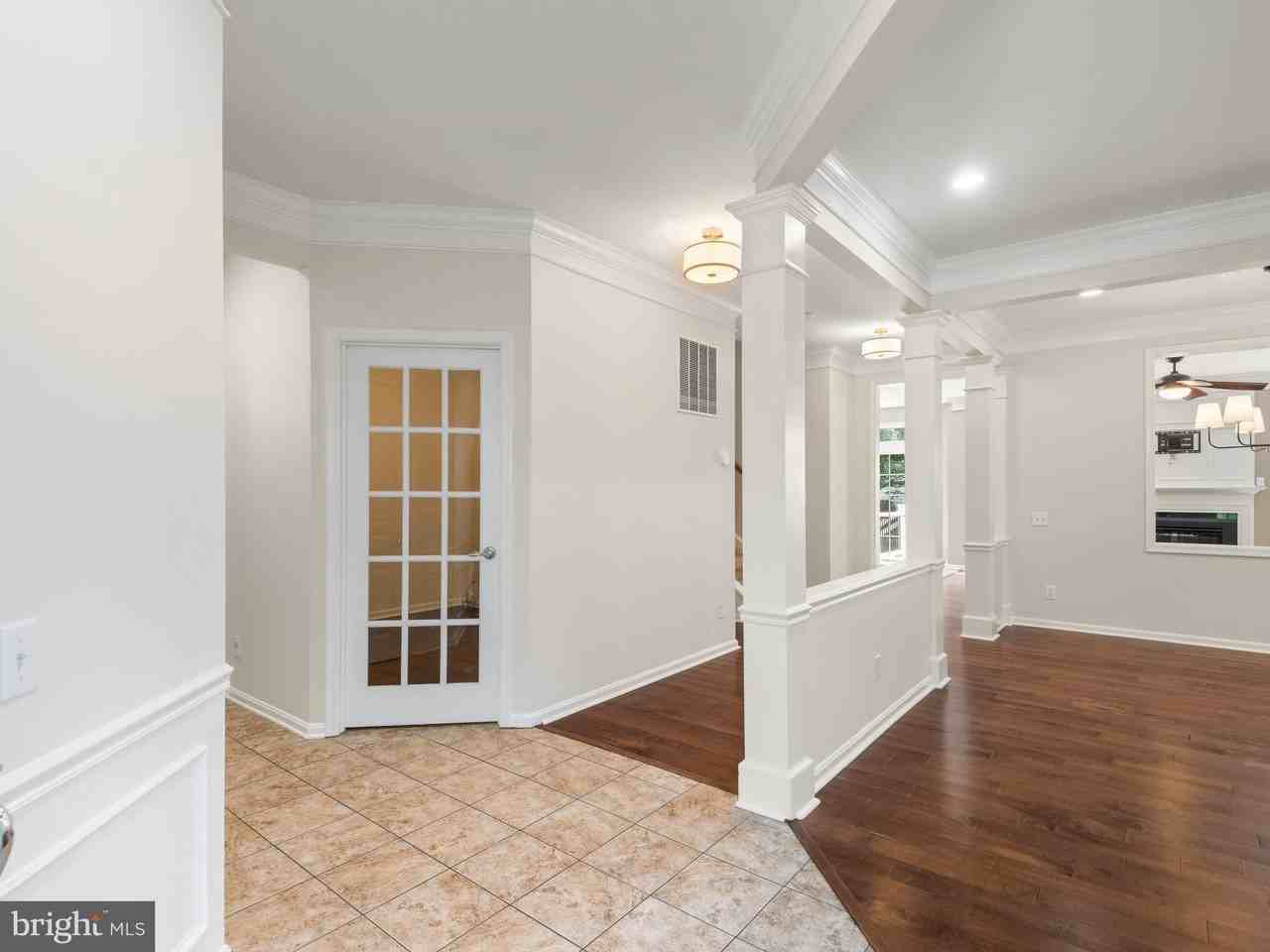 209 N Caldwell Cir - Photo 4 of 50