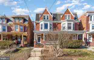 featured image of 340 College Ave #2