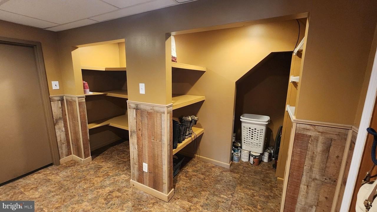 1239 Limekiln Pike - Photo 6 of 15