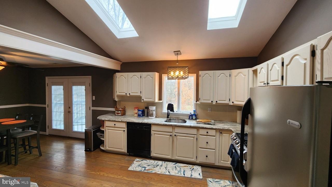 1239 Limekiln Pike - Photo 7 of 15
