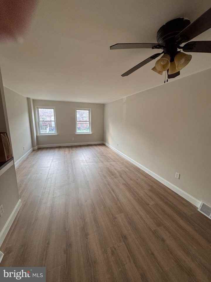 12086 Abby Rd #1stFL - Photo 2 of 10
