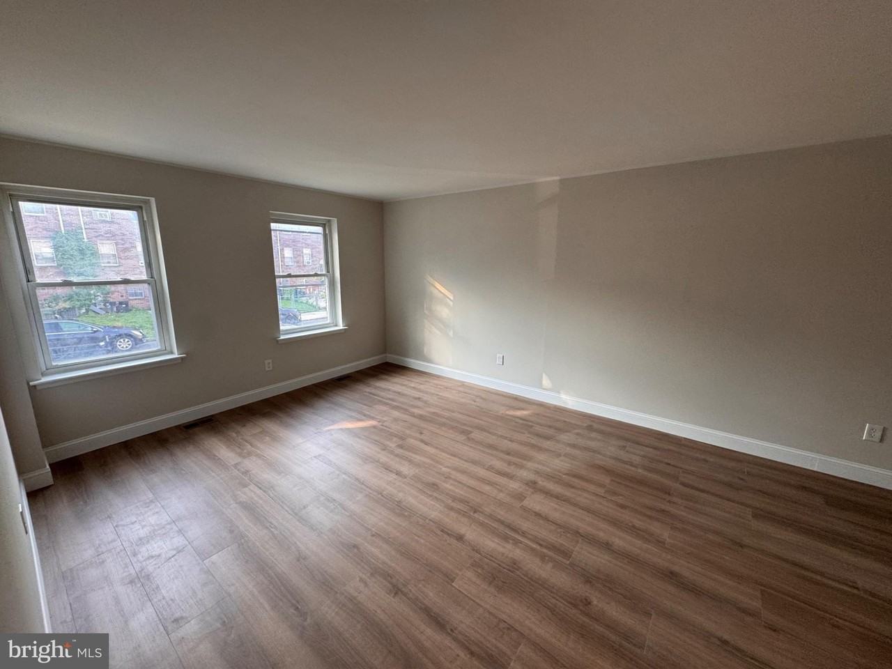 12086 Abby Rd #1stFL - Photo 3 of 10