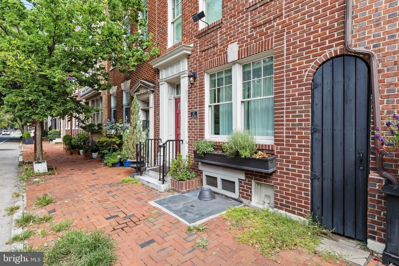 617 Pine St - Photo 3 of 50