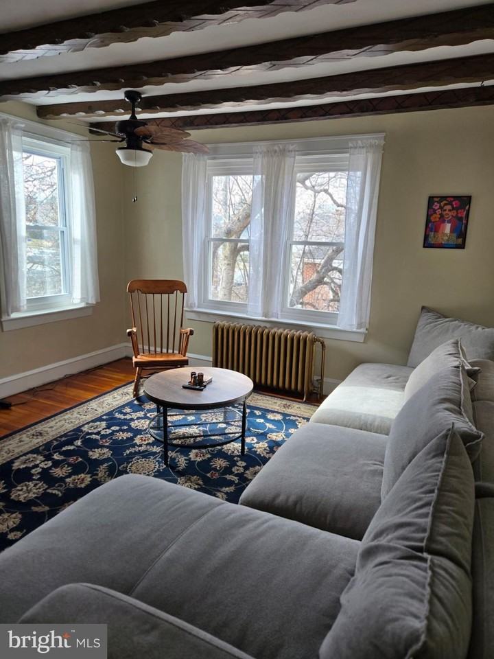 4206 Houghton St - Photo 4 of 19