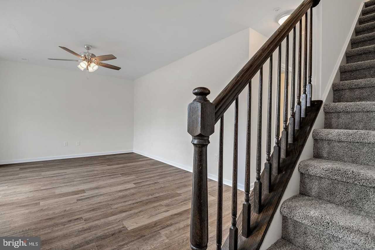 132 Quincy Dr - Photo 2 of 26