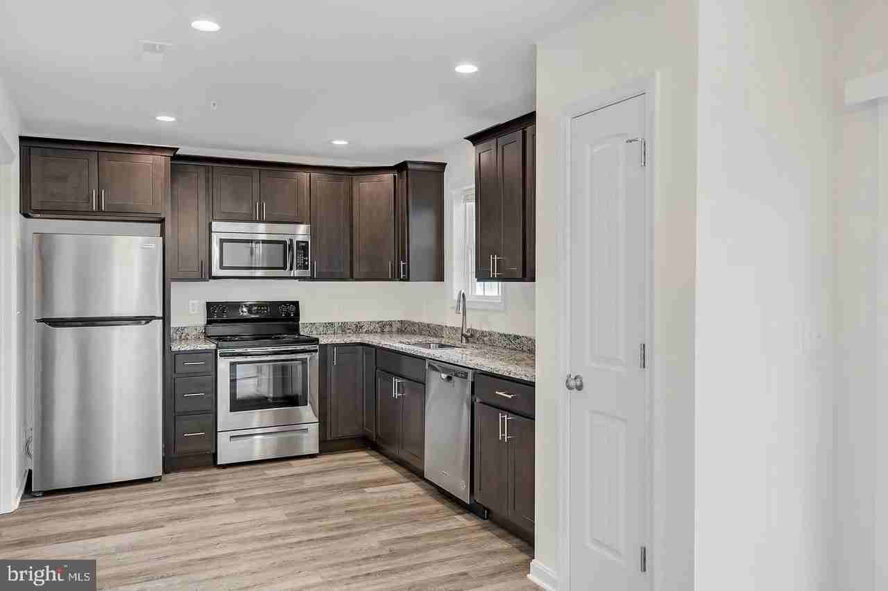427 Valor Way - Photo 6 of 26