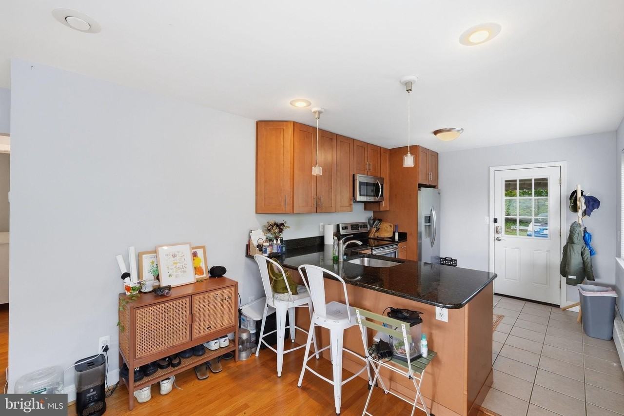 1104 S Cleveland St #1 - Photo 6 of 23