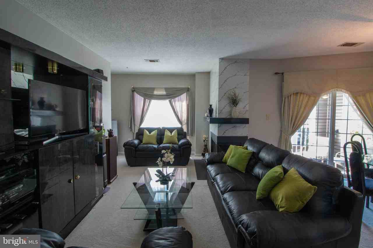 265 S Pickett St #301 - Photo 3 of 21