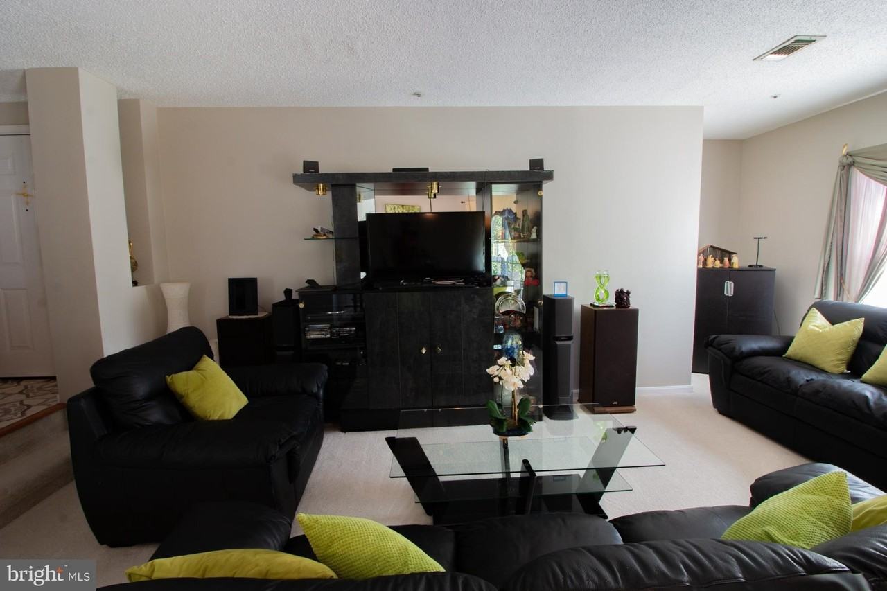 265 S Pickett St #301 - Photo 4 of 21