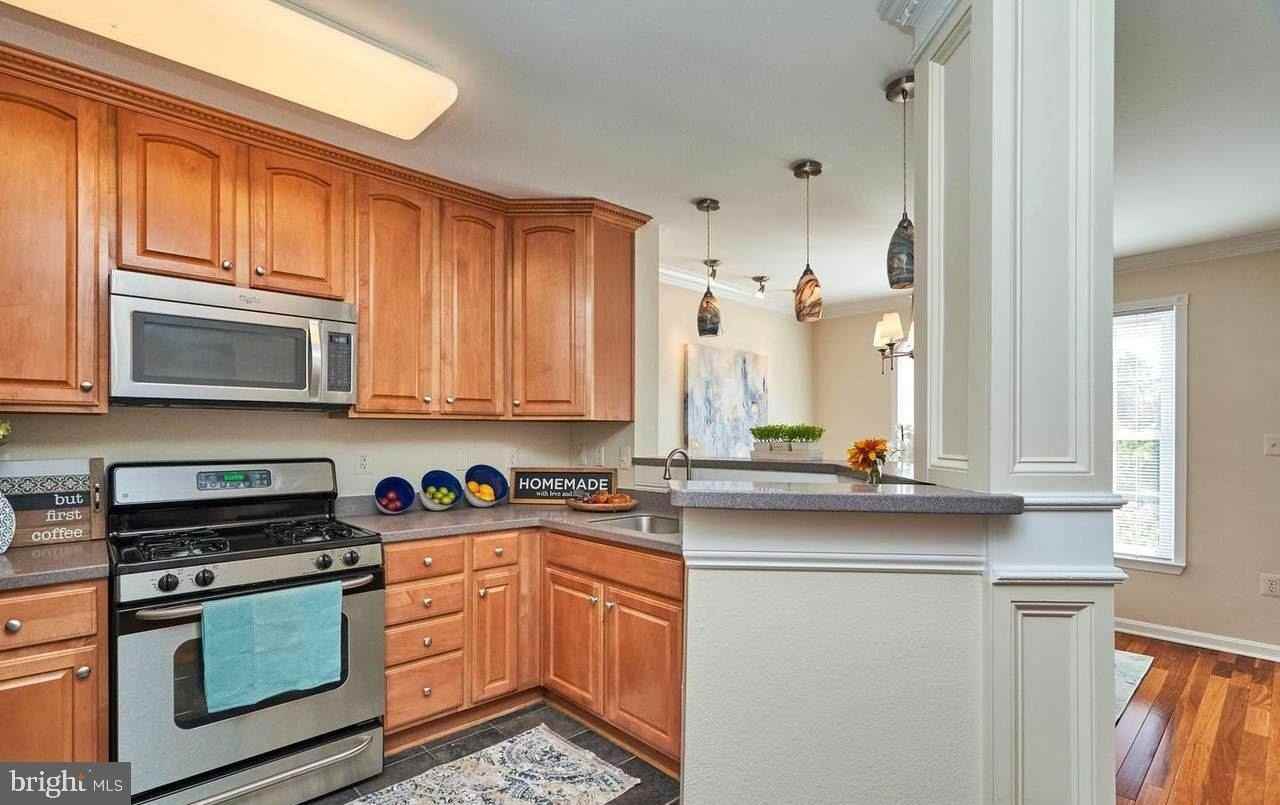 12827 Fair Briar Ln #12827 - Photo 3 of 21