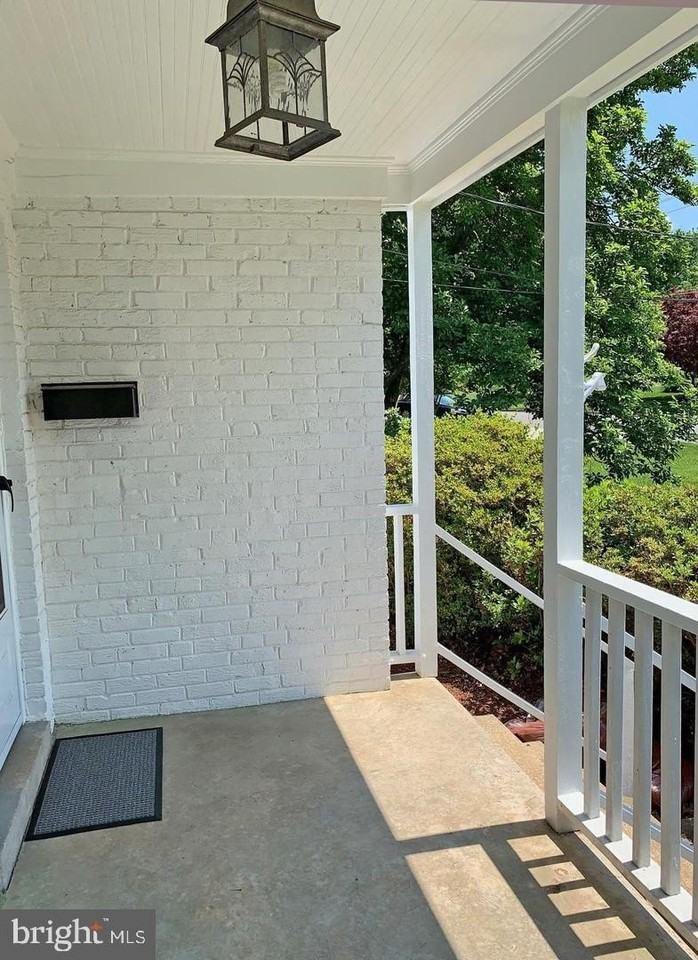 6528 Chesterfield Ave - Photo 4 of 35