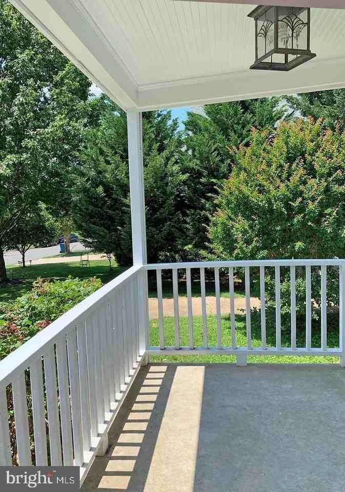 6528 Chesterfield Ave - Photo 5 of 35