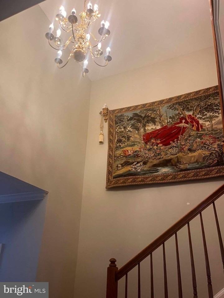 8517 Barrow Furnace Ln - Photo 7 of 40