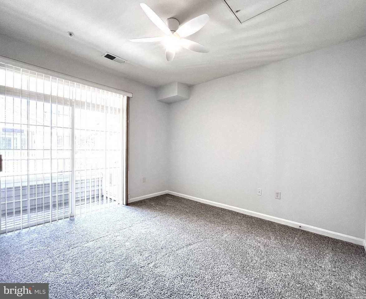 11401R Windleaf Ct #30 - Photo 7 of 15