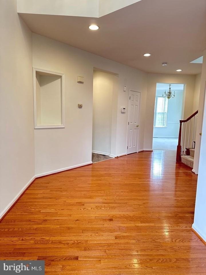 20672 Sutherlin Pl - Photo 2 of 21