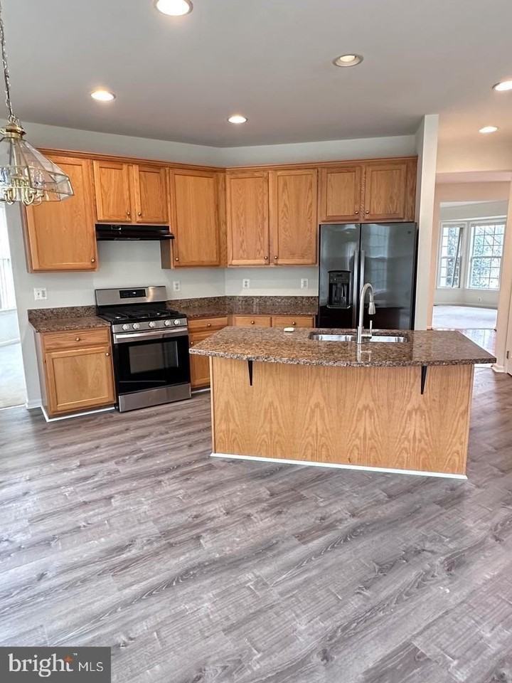 20672 Sutherlin Pl - Photo 5 of 21