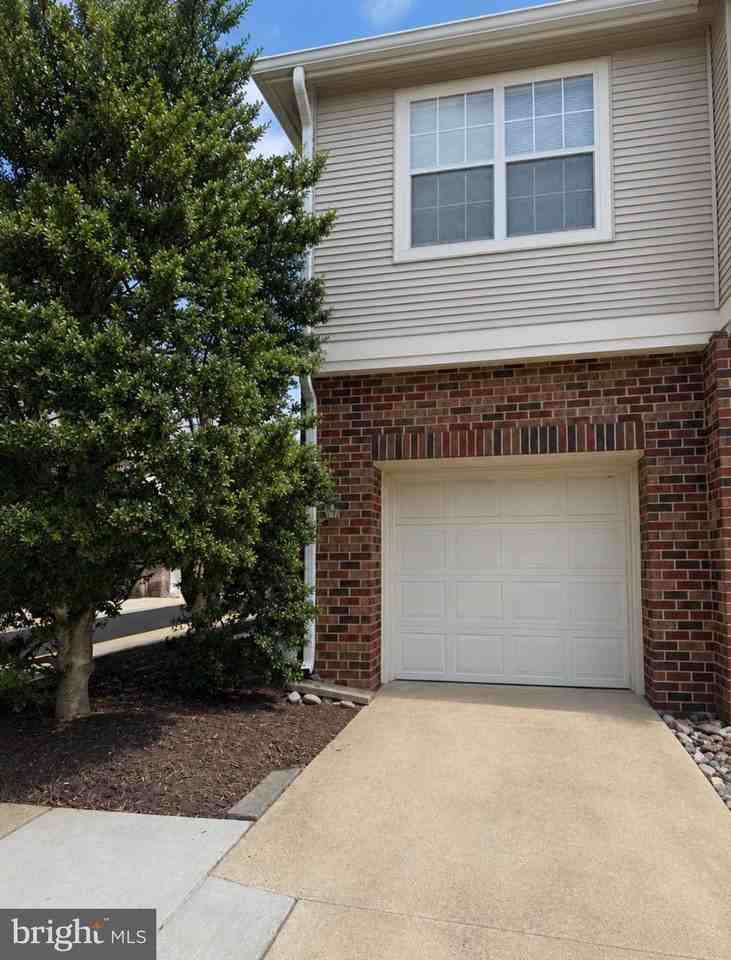 45091 Brae Ter #103 - Photo 3 of 17