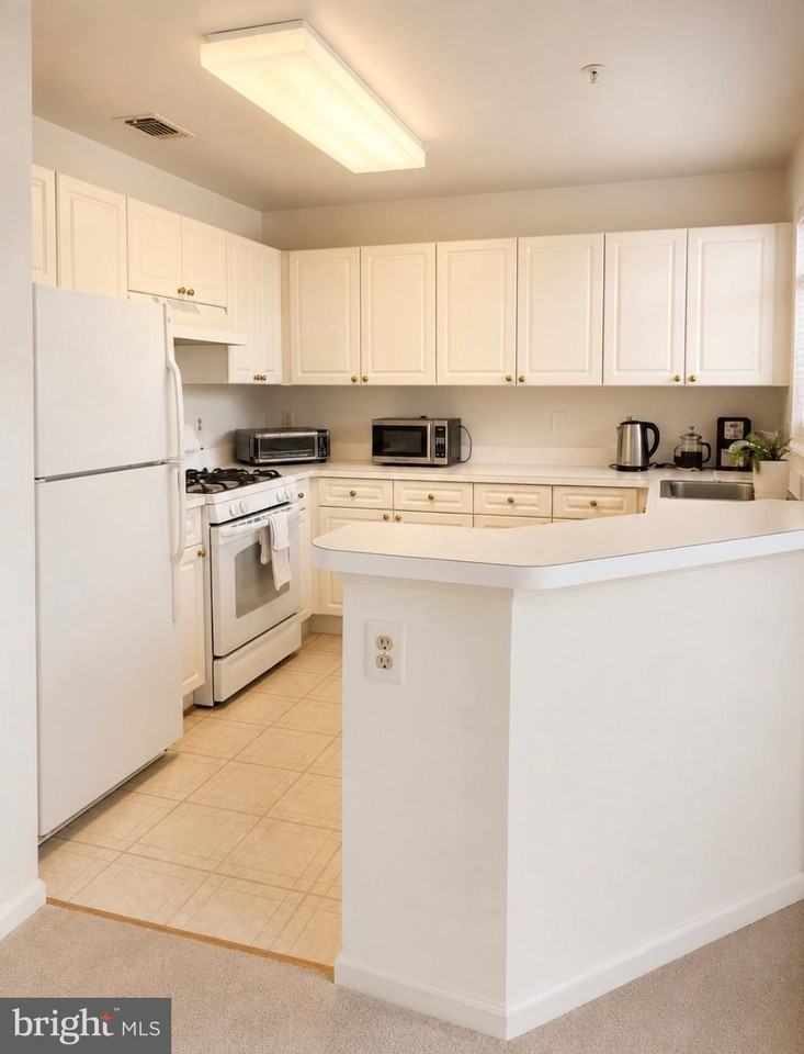 45091 Brae Ter #103 - Photo 7 of 17