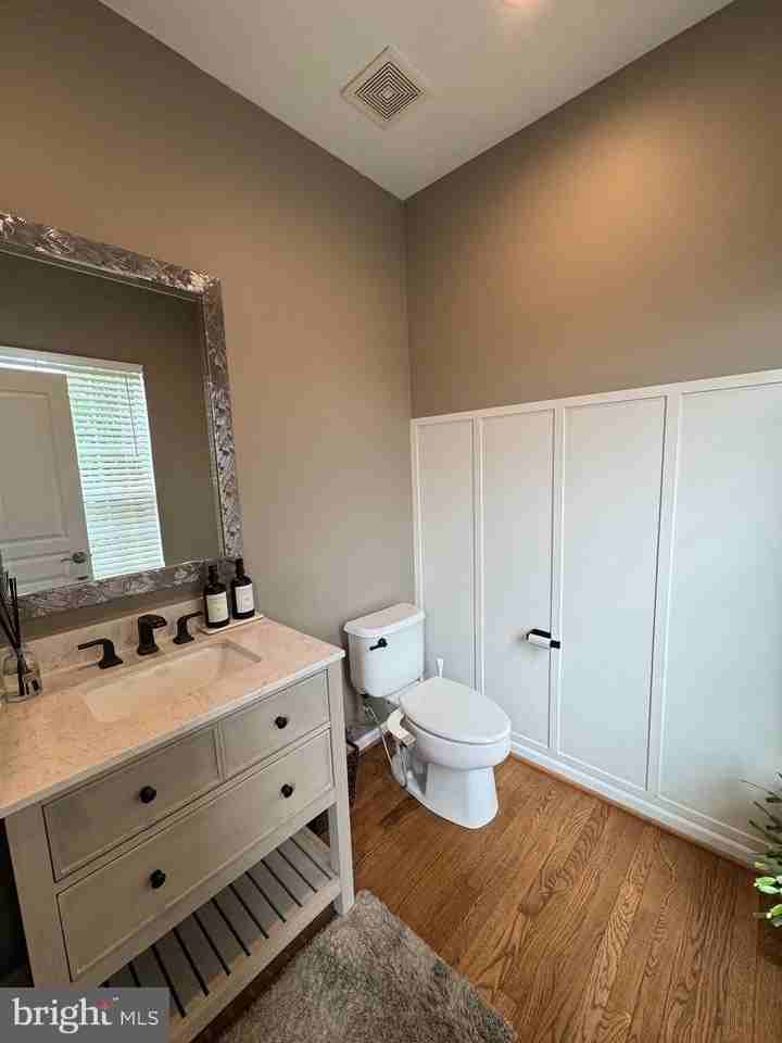 5980 Twin Branch Ct - Photo 2 of 10