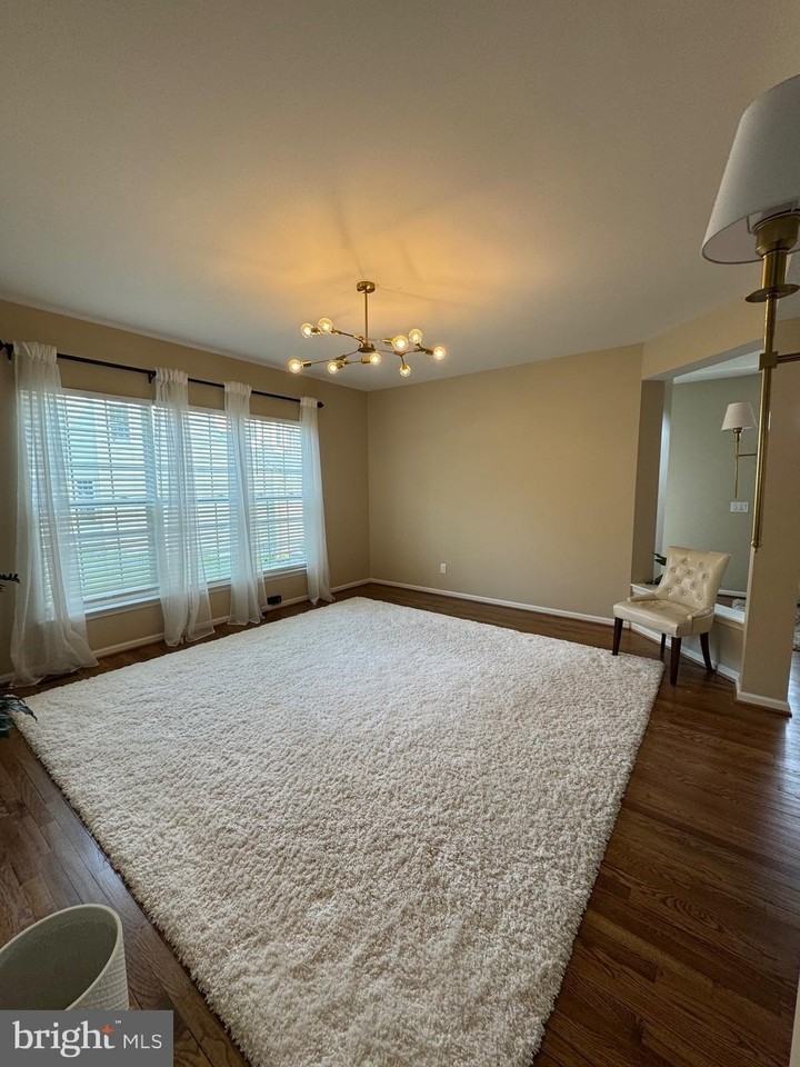 5980 Twin Branch Ct - Photo 4 of 10