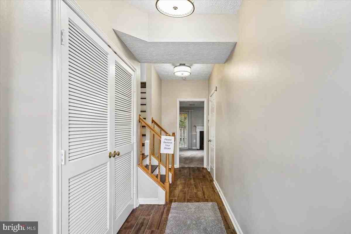 11260 Kessler Pl - Photo 3 of 29
