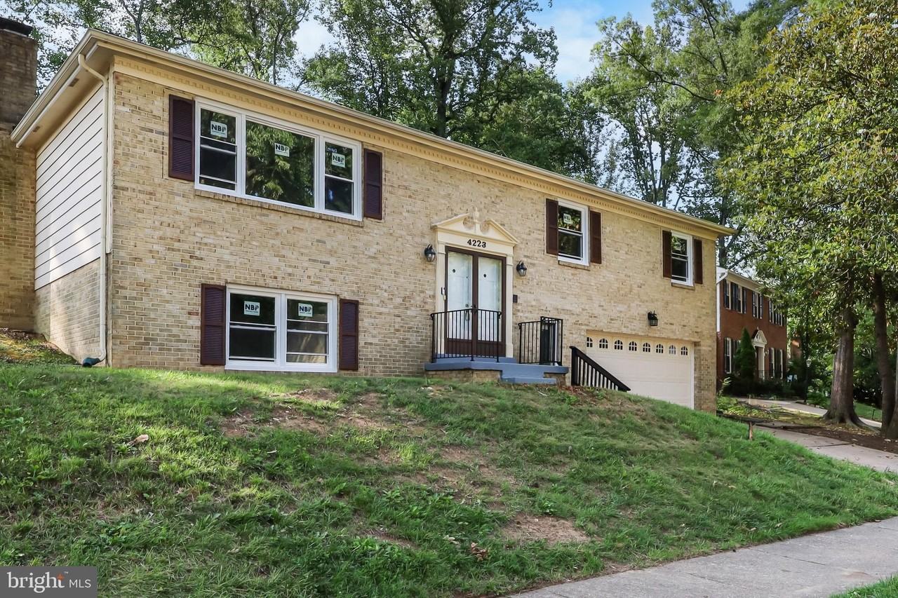 4223 Avon Dr - Photo 2 of 38
