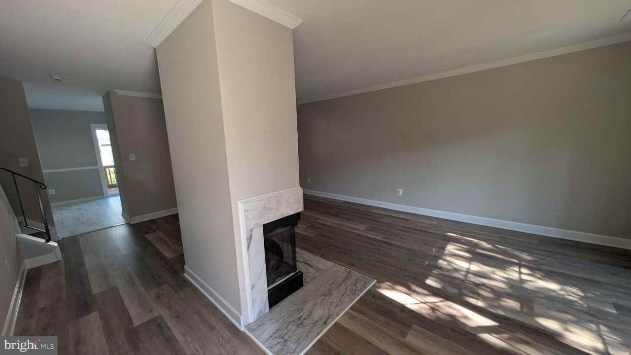 16303 Taconic Cir - Photo 7 of 50