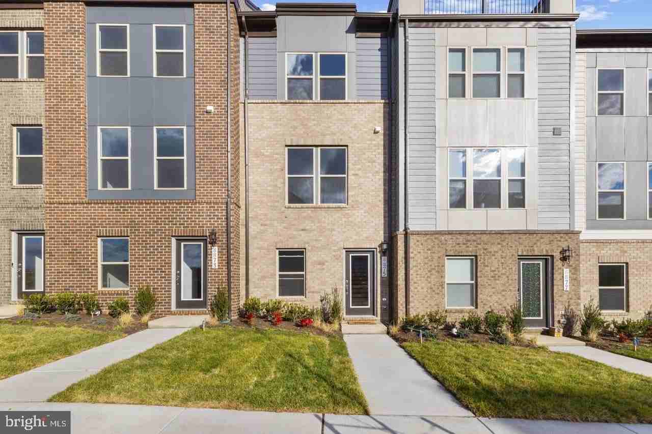 8979 Katherine Johnson Ave - Photo 3 of 27