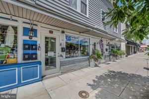 featured image of 15 N Washington St #5