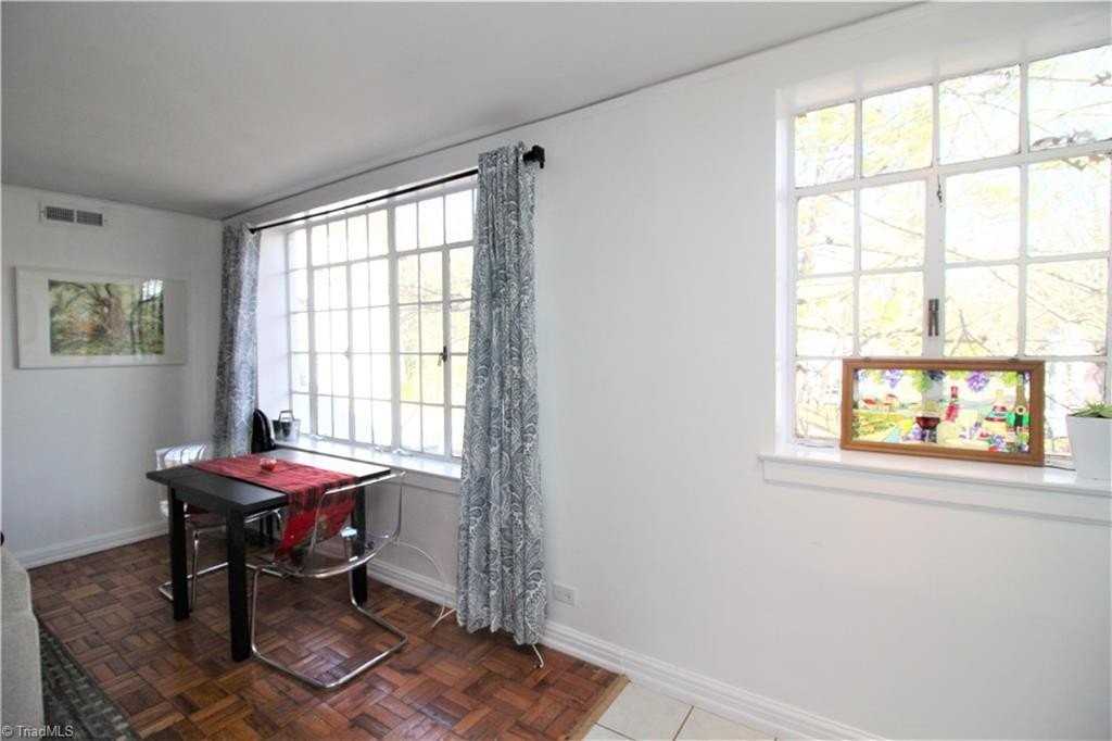 1700 B7 Elm Street - Photo 6 of 15