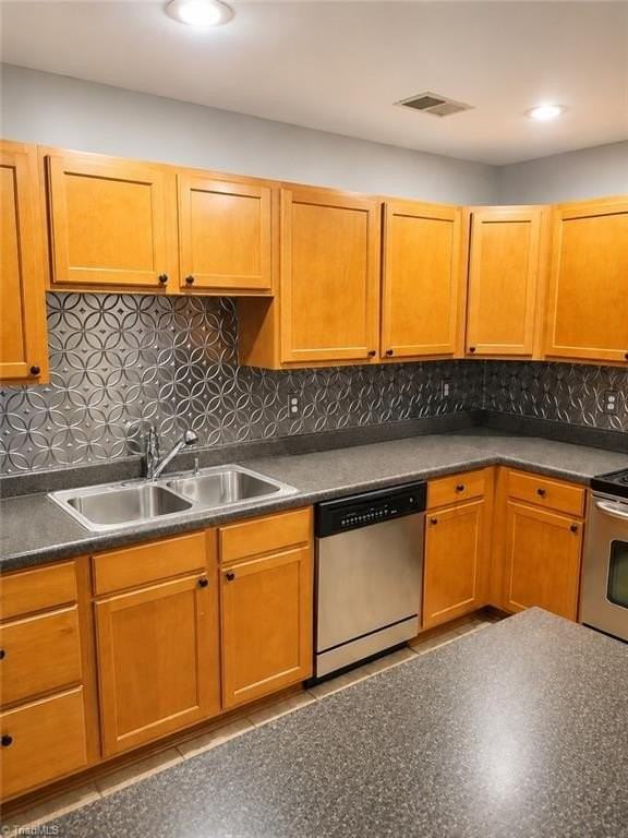 923 Windcastle Ln #103 - Photo 2 of 8