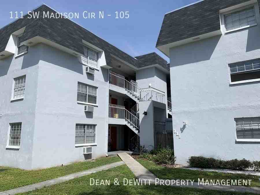 111 Sw Madison Cir N #102 - Photo 2 of 5
