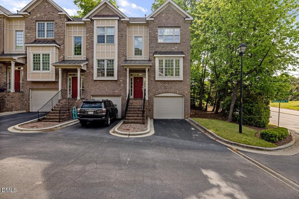 1300 Cameron View Ct - Photo 2 of 30