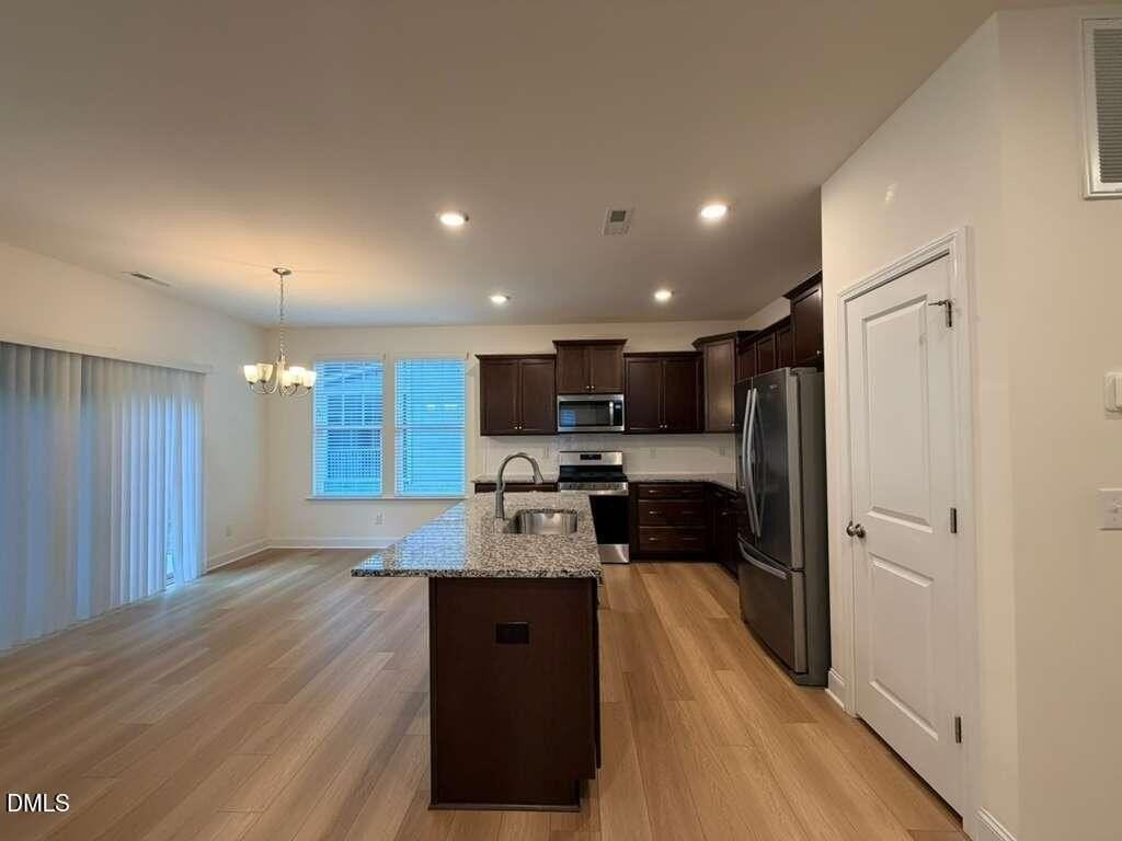 109 Steel Springs Ln - Photo 6 of 20