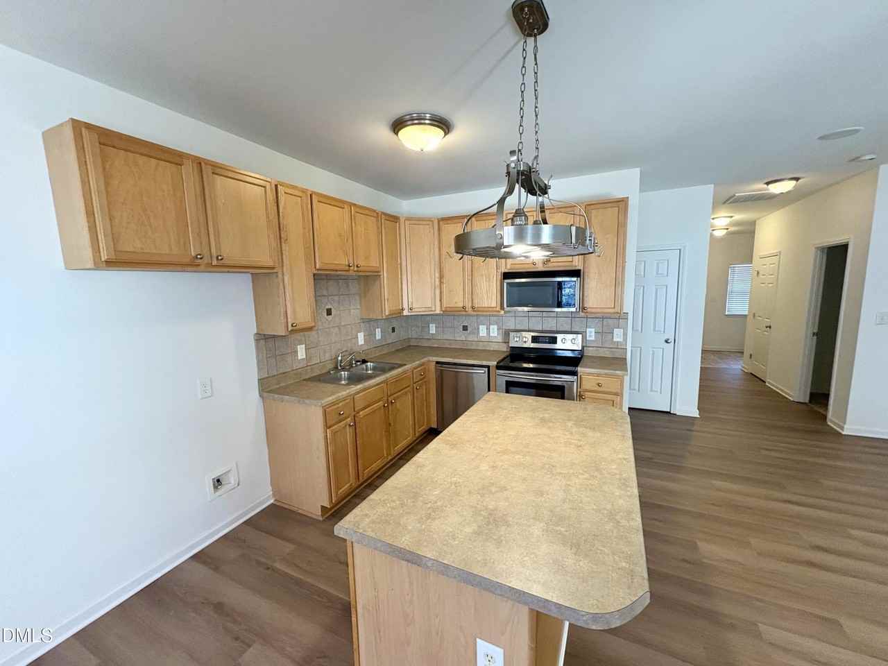 255 Plaza Dr #E - Photo 5 of 16