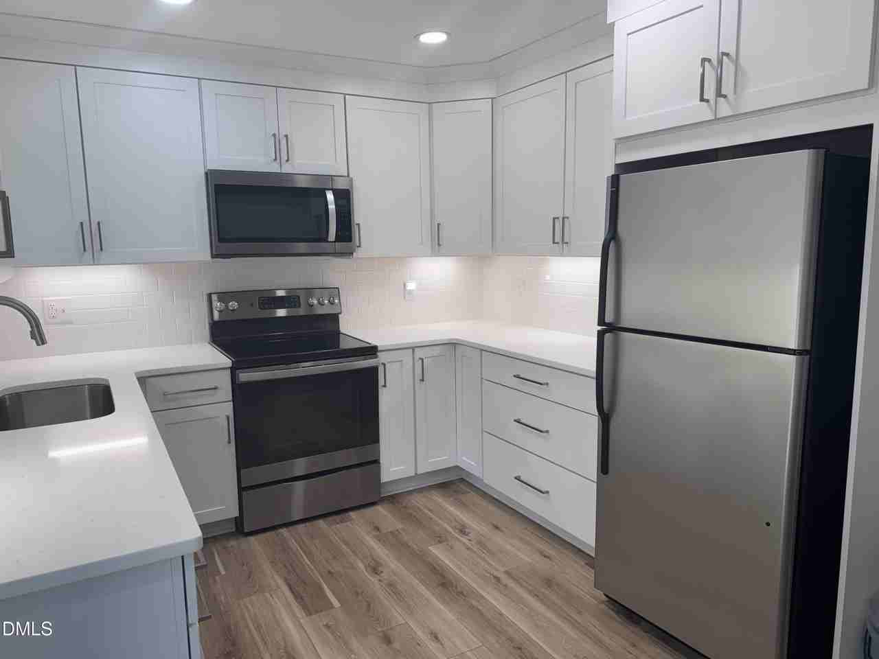 102 Fifer Ct - Photo 4 of 11
