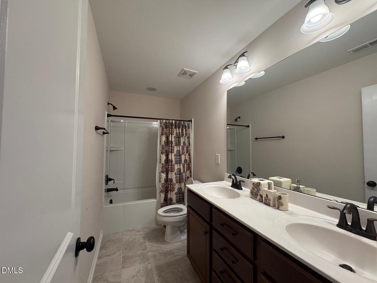 828 Bristol Bridge Dr - Photo 4 of 11
