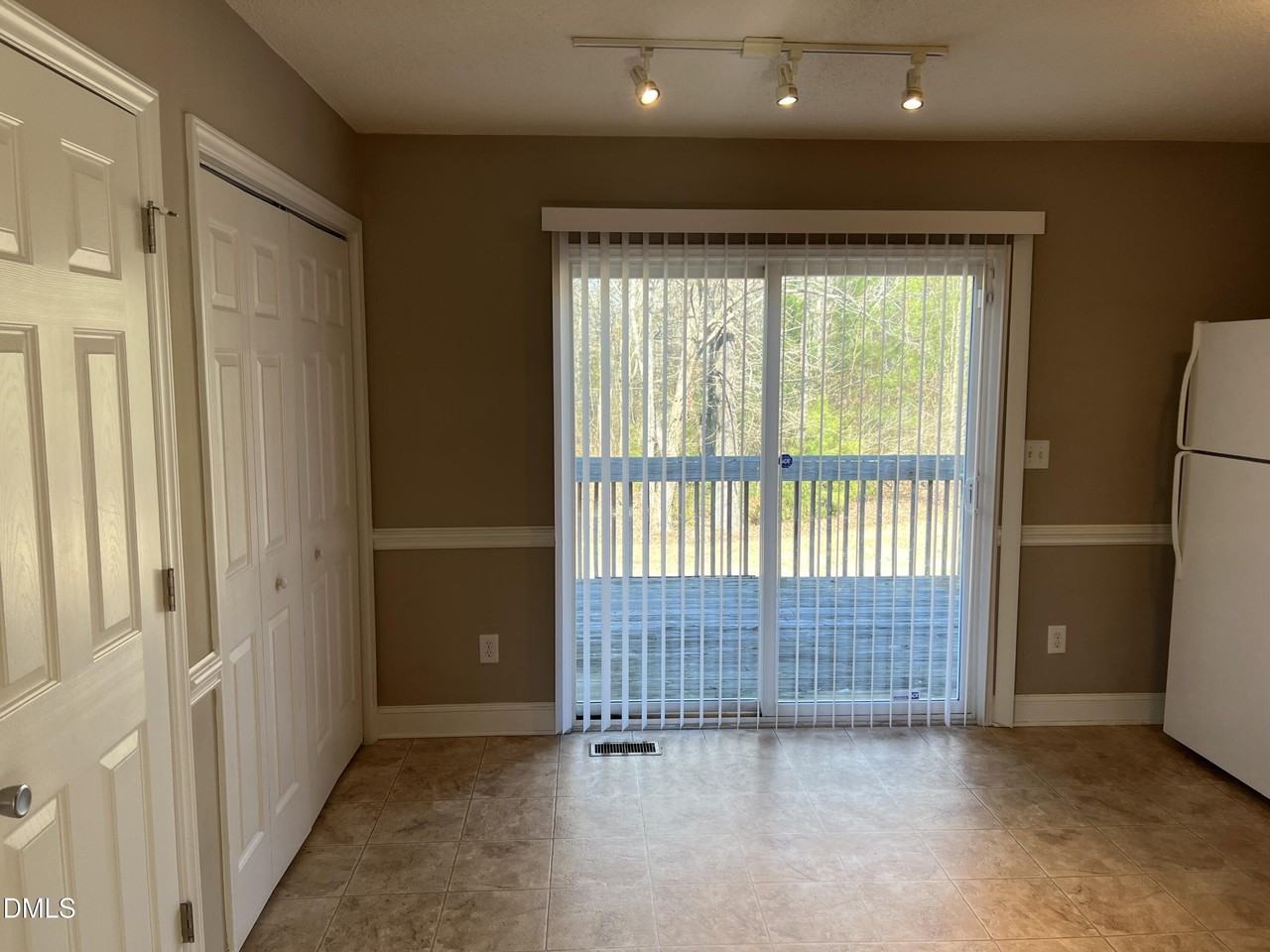 3803 Freeman Rd - Photo 4 of 13